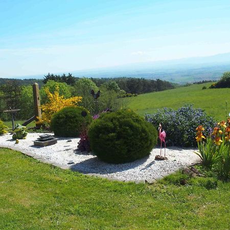 Au Bouillat D Anty Apartamento Châtel-Guyon Exterior foto