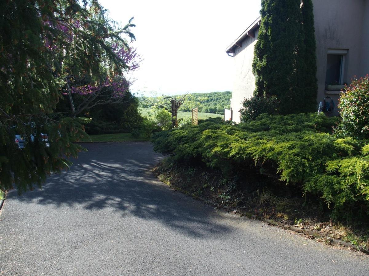 Au Bouillat D Anty Apartamento Châtel-Guyon Exterior foto